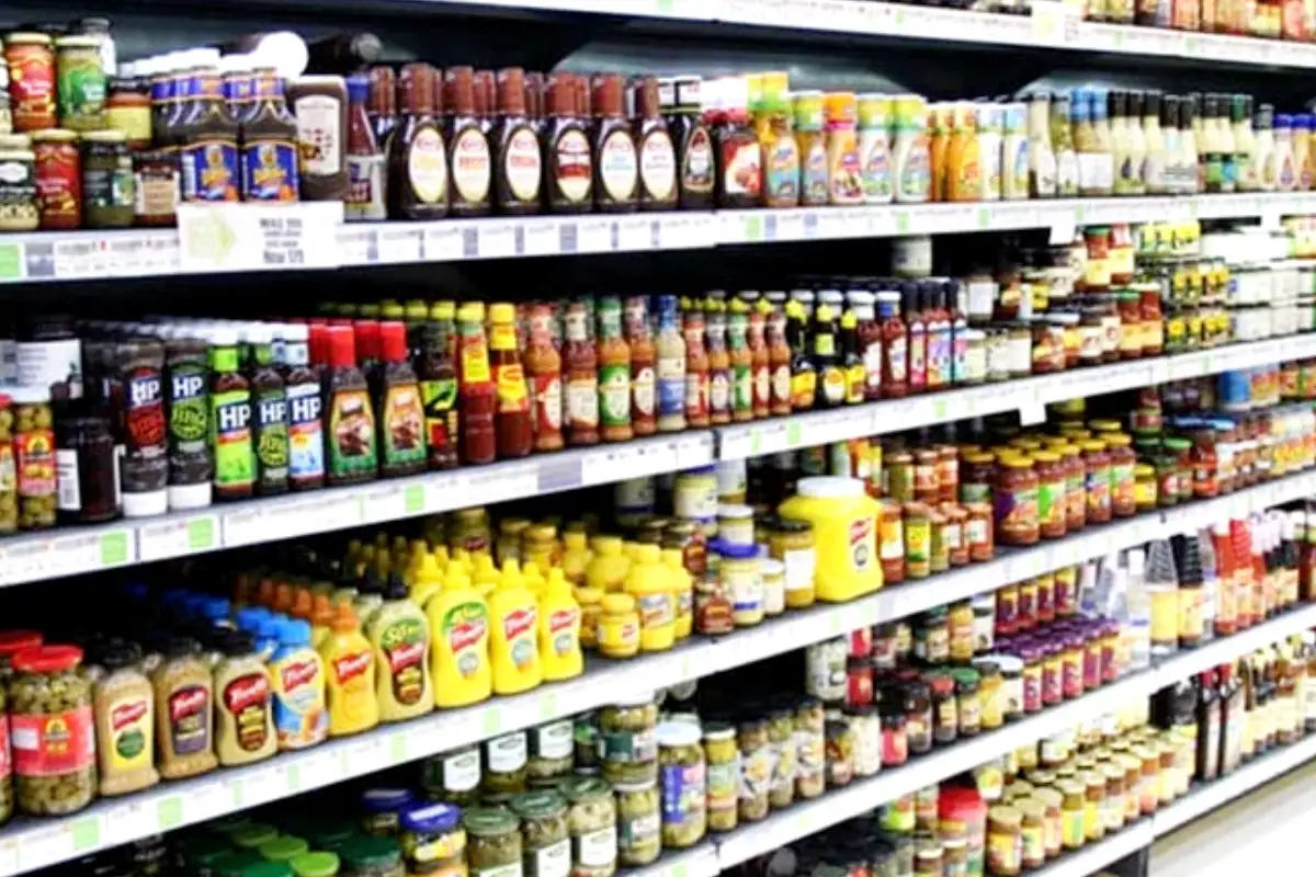 Govt cuts taxes on 7,000 imported items in Pakistan