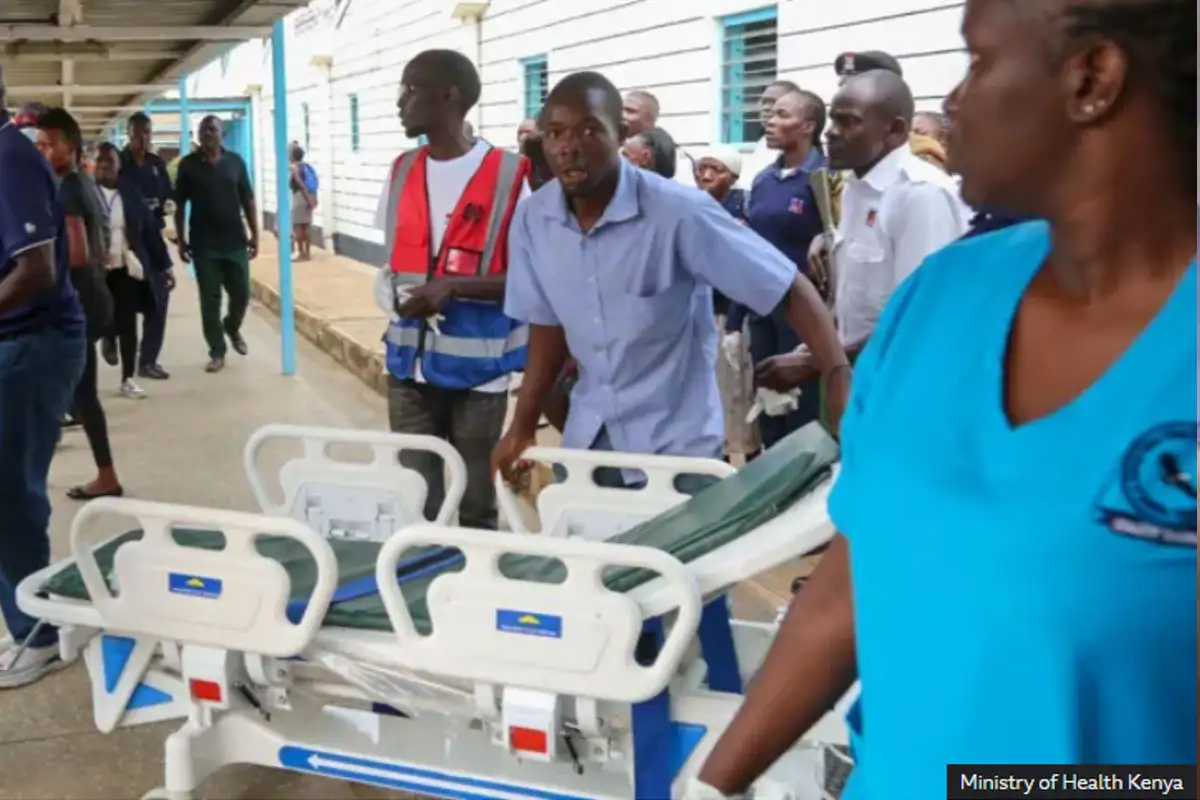 Bus Crash in Western Kenya Kills 25 People Returning from Funeral