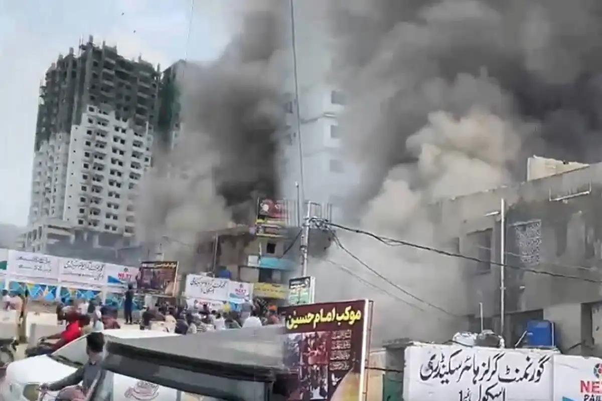 Karachi Blast Near Firecracker Warehouse Injures 34 People