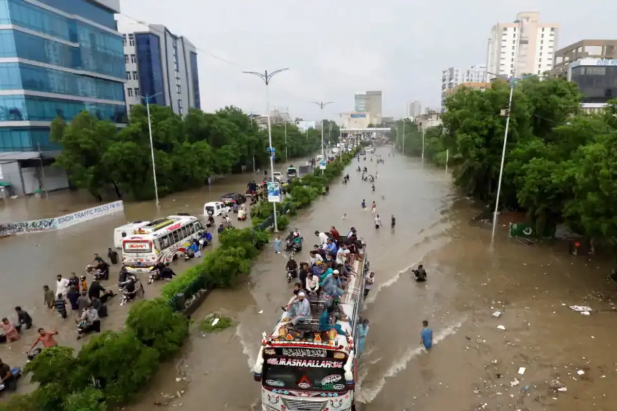 Torrential Rains Kill 17 in Karachi, Trigger Widespread Flooding