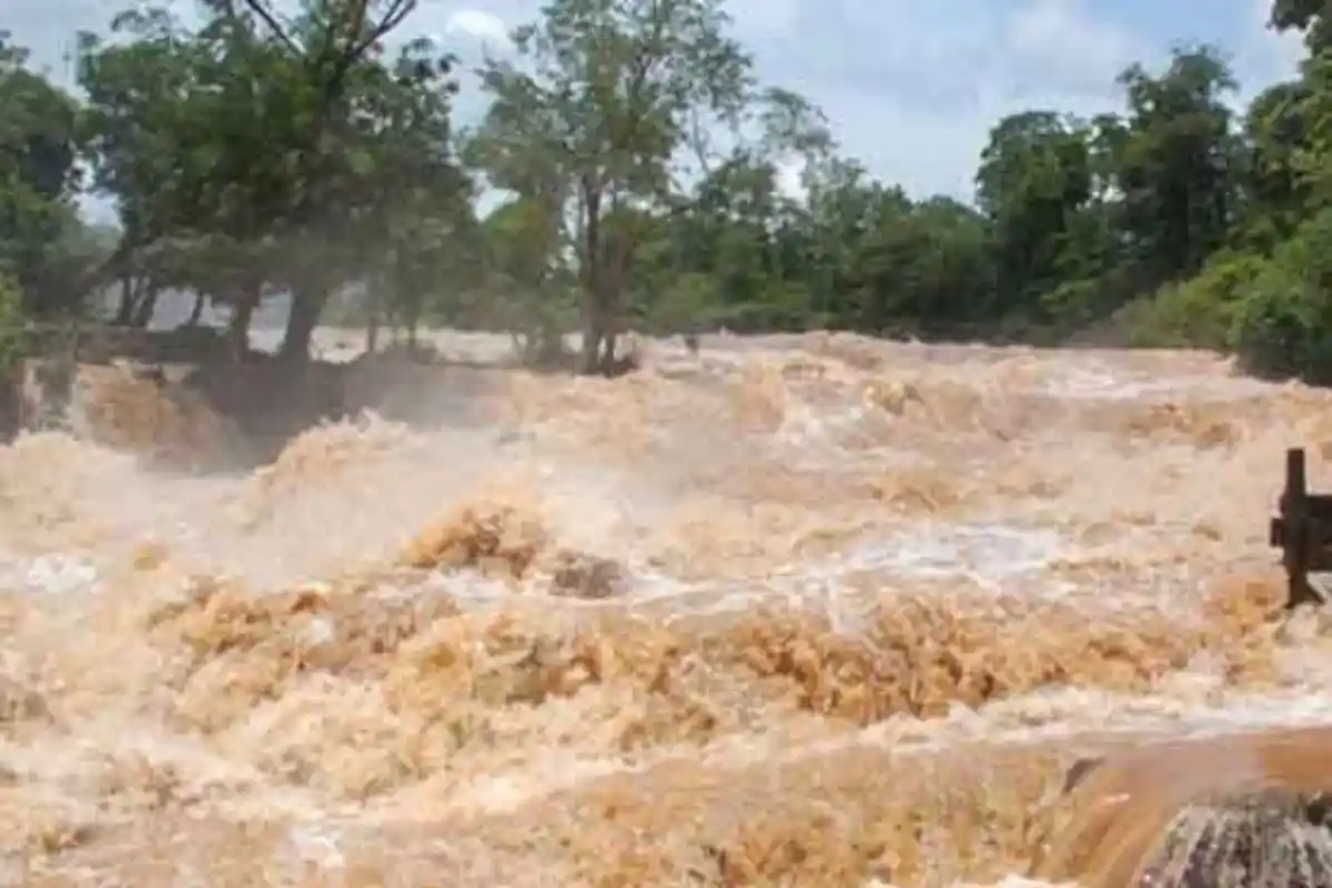Lahore on high alert for flood danger as Ravi River surges