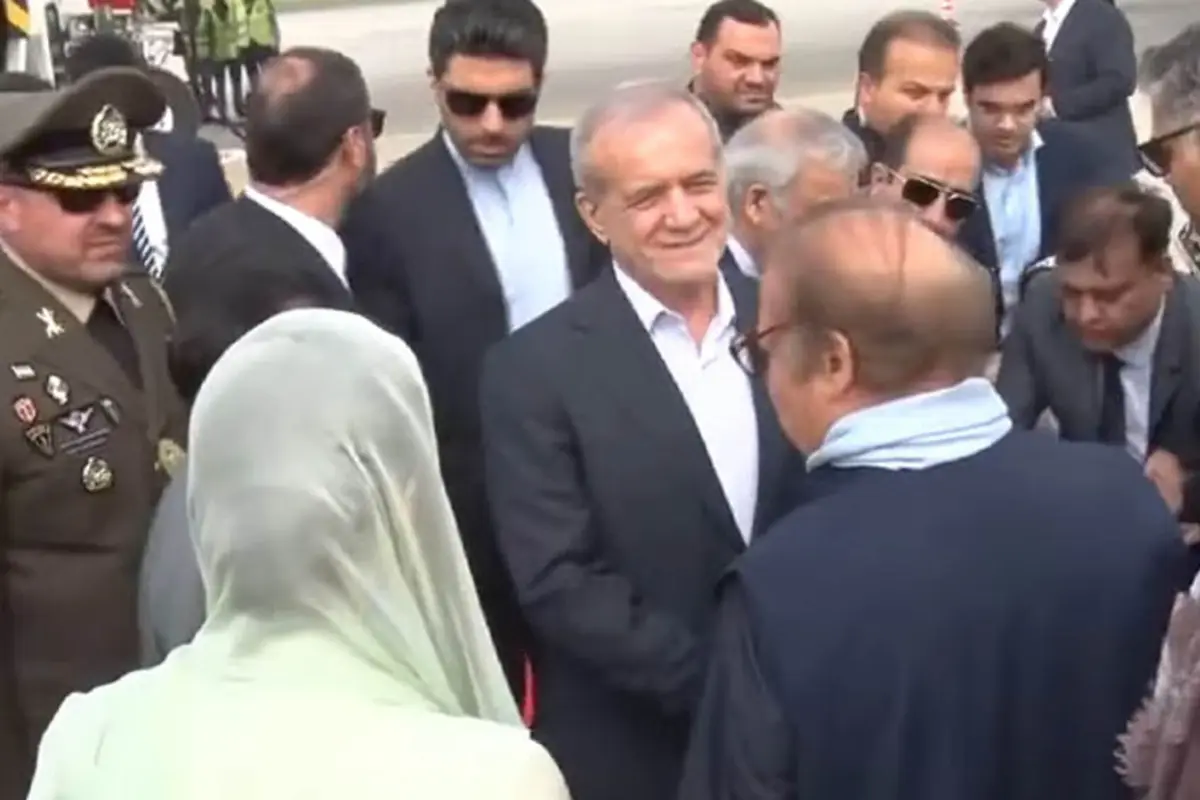 Pezeshkian Pays Homage to National Poet Allama Iqbal