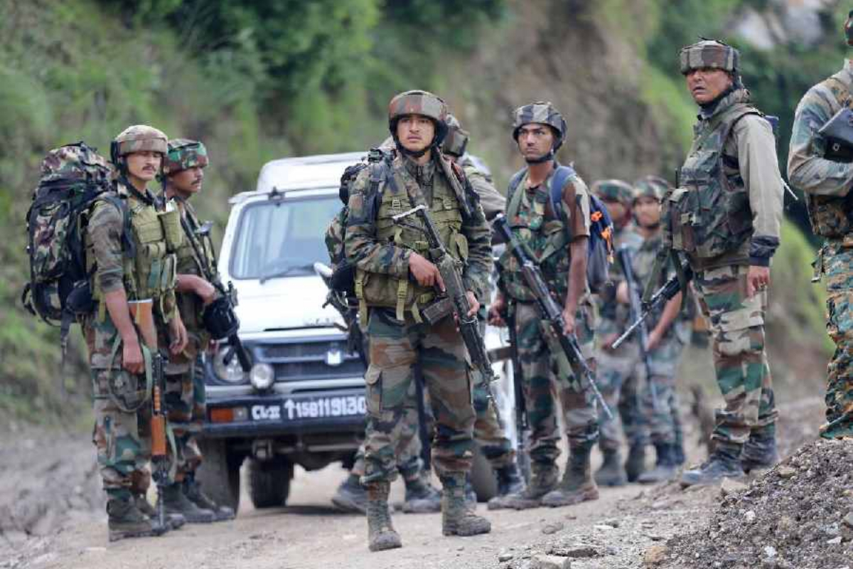 Kulgam Operation Ends in Indian Army’s Humiliating Defeat — Starving Soldiers Forced to Eat Dirt After 12 Days