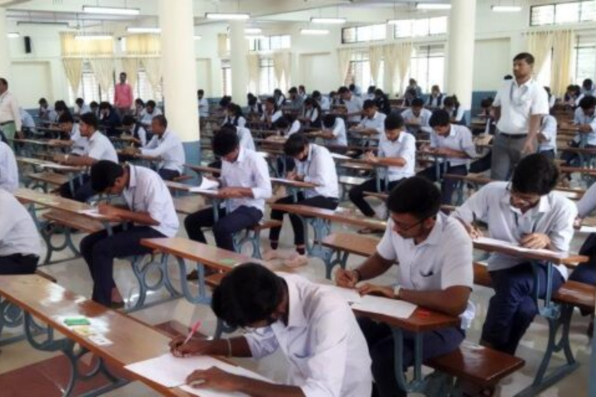 BIEK Result Scam: Karachi Students Called for Questioning By ACE