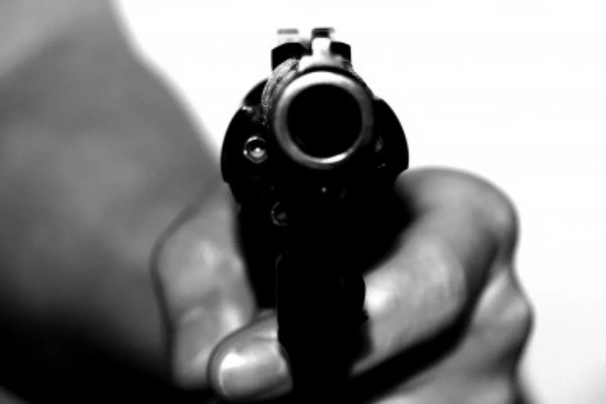 Deadly Shooting Between Two Groups Leaves Two Dead