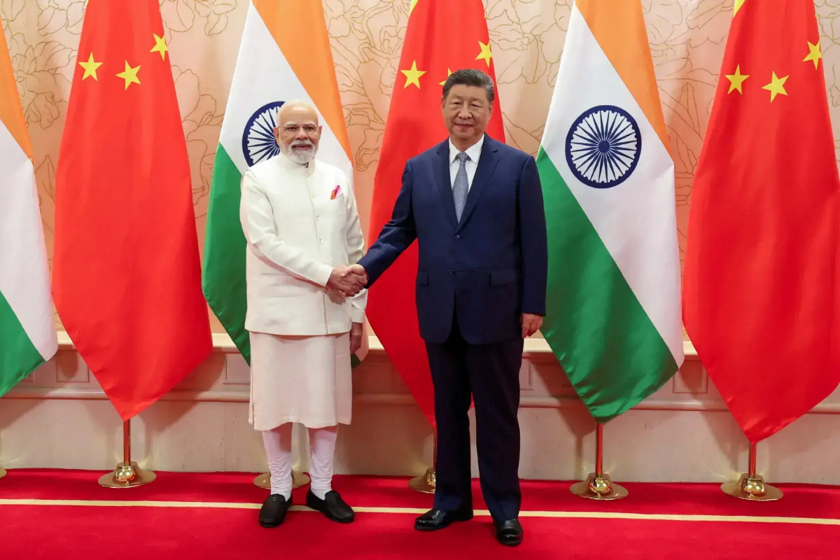 Modi Meets Chinese President Xi Jinping, Pledges to Strengthen Bilateral Ties