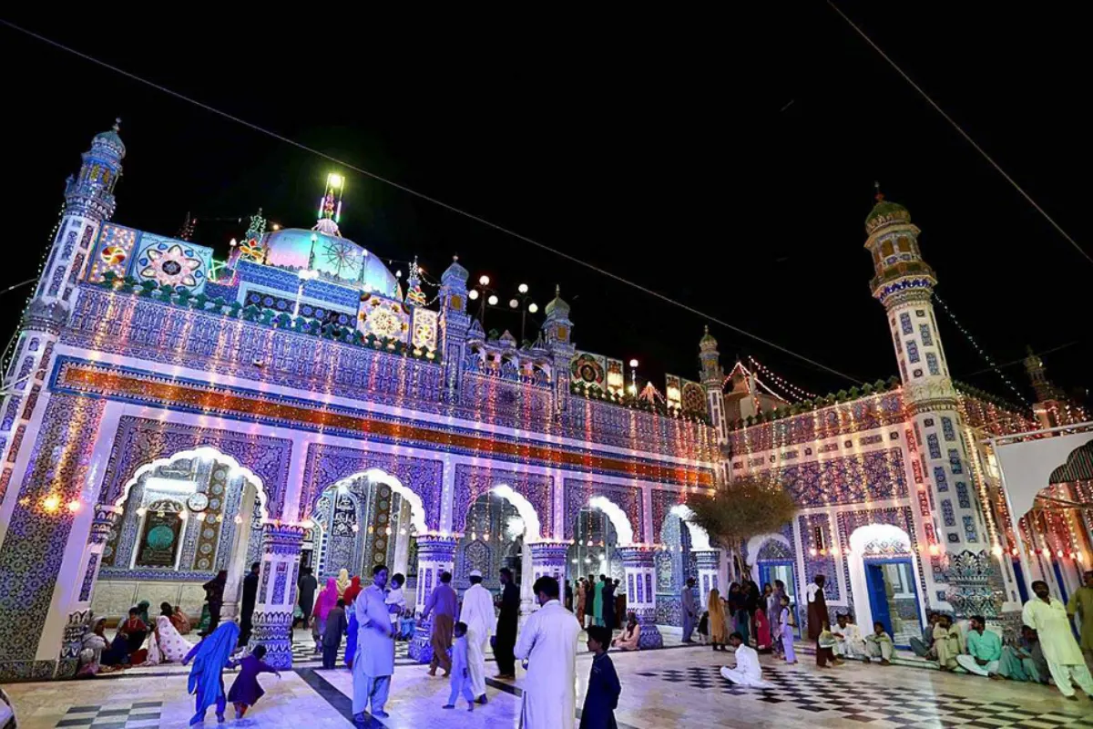 Bilawal Pays Tribute to Shah Abdul Latif Bhittai on Annual Urs