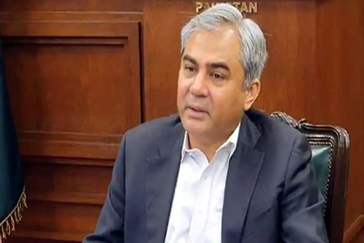 Interior Minister Praises Kohat Police Operation