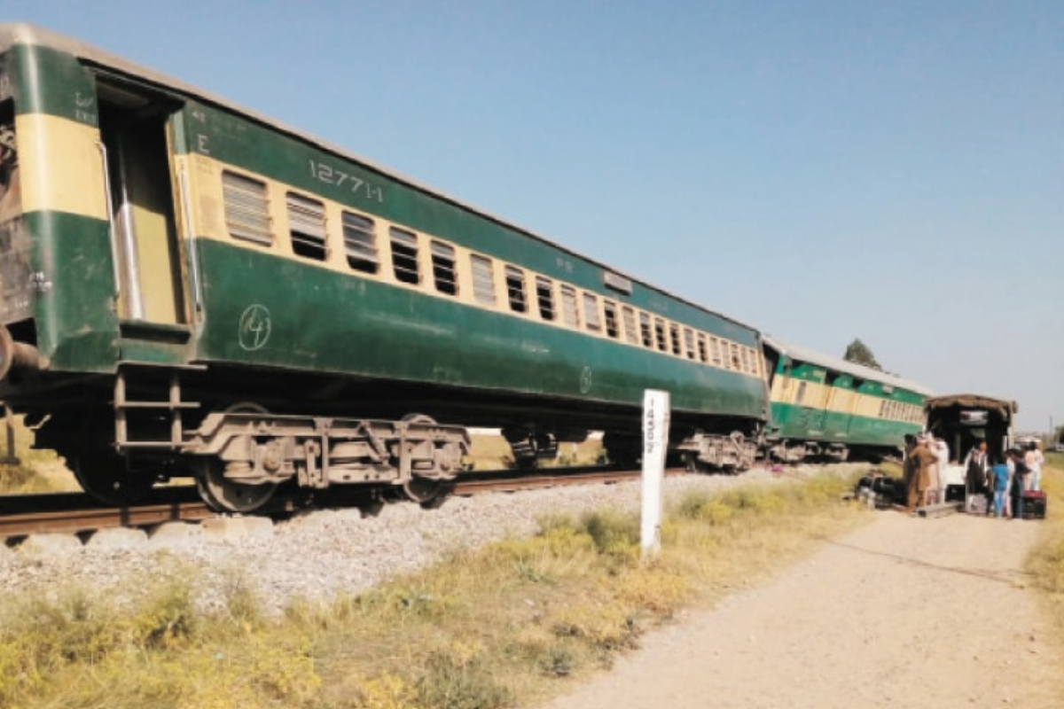 Powerful Explosion Derails Six Coaches of Jaffar Express Near Spezand Railway Station