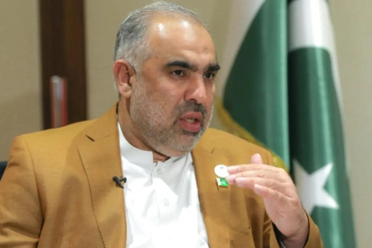 PTI Founder Release Possible in Hour, But No Deal: Qaiser