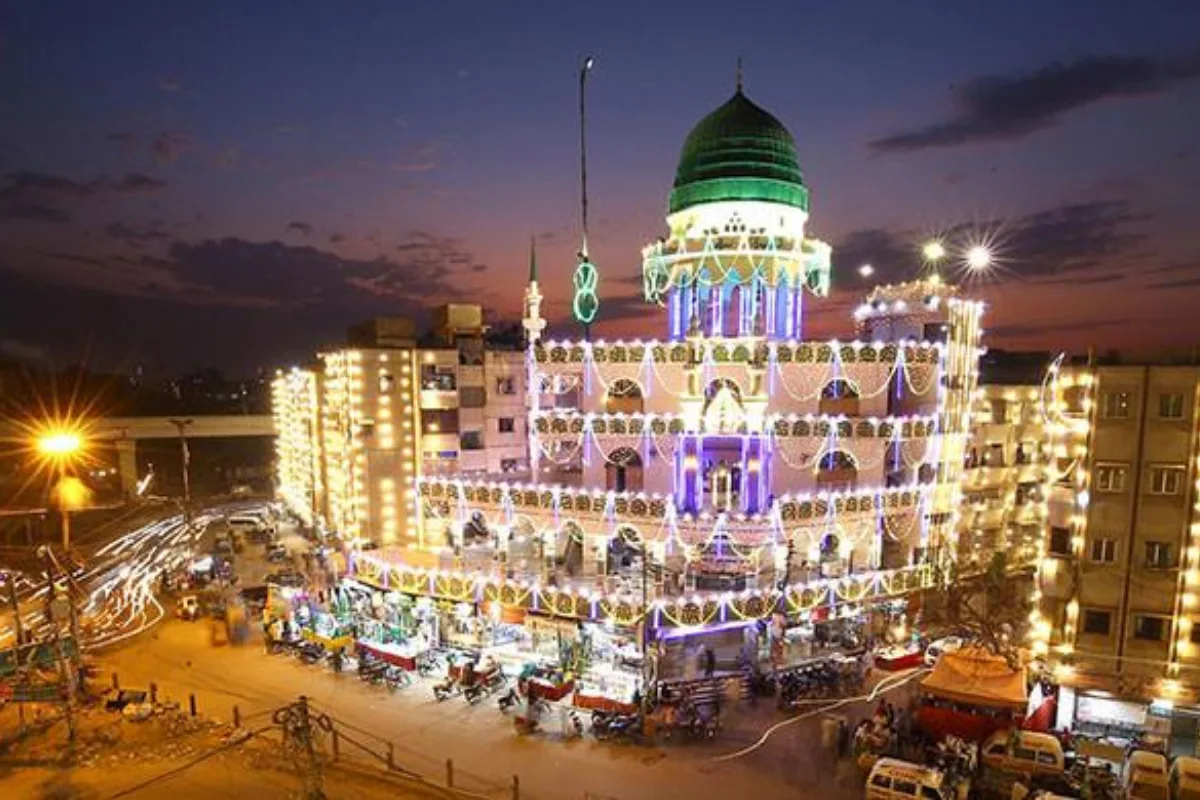 Karachi Mayor Reviews Eid Milad-un-Nabi Arrangements