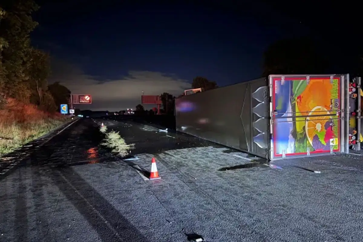 M6 Closed After Lorry Overturns and Spills Diesel in Staffordshire
