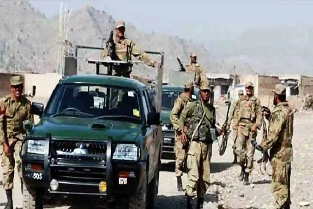 Pakistan Army Deployed in Six Punjab Districts to Tackle Flood Situation