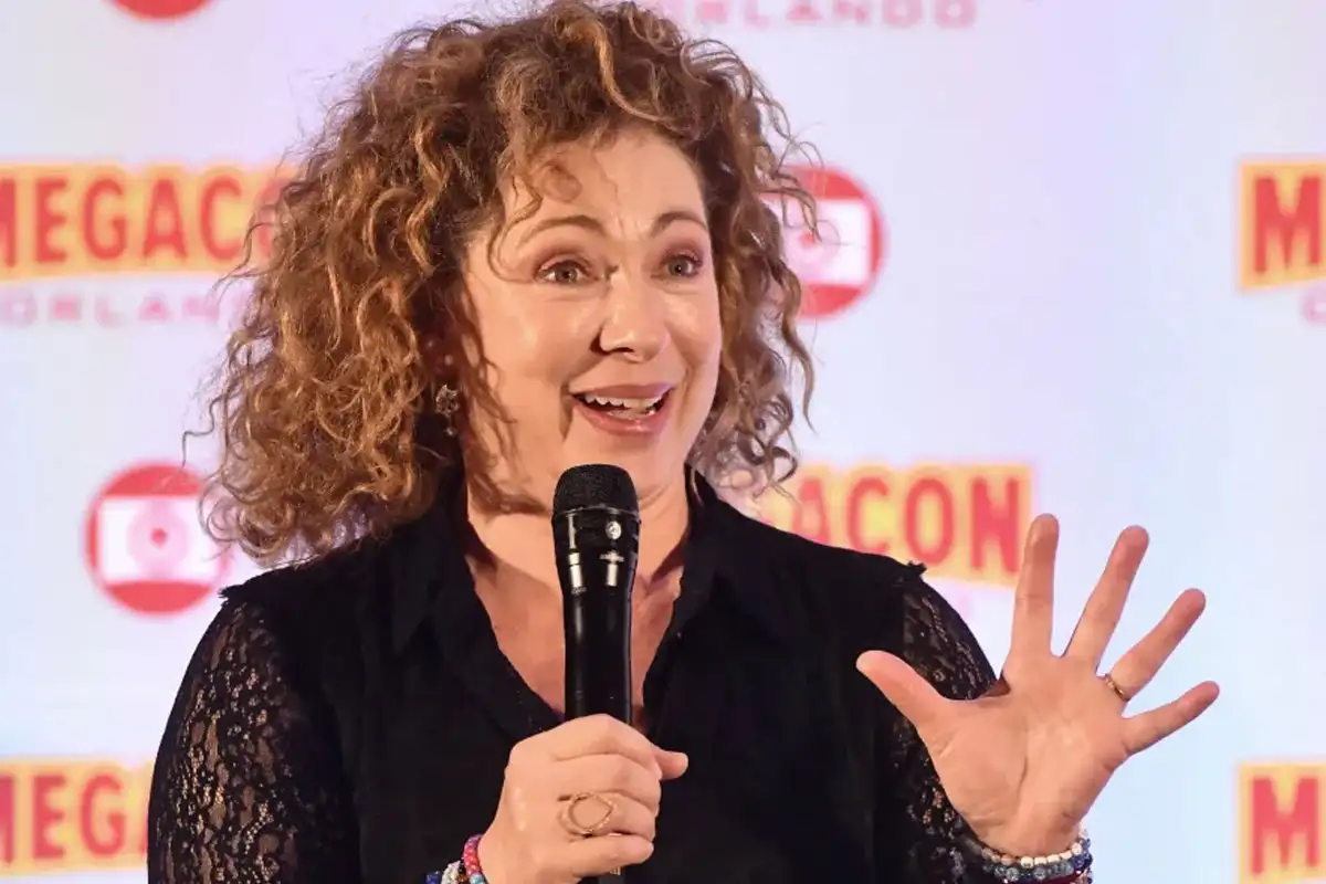 Who is Alex Kingston’s Husband? All about Jonathan Stamp