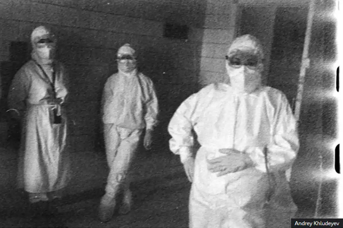 Who is Andrey Khludeyev? The Kazakh Photographer Who Documented Covid From a Hospital Ward