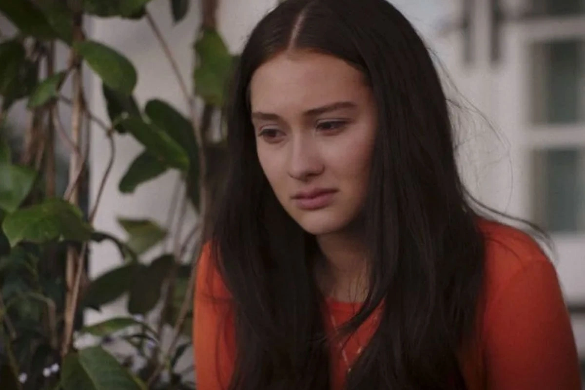 Who is Lola Tung Dating? The Summer I Turned Pretty Star’s Relationship Status