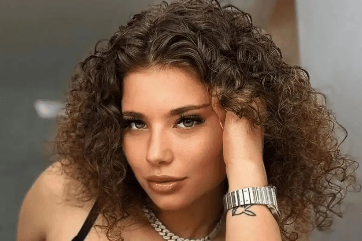 Who is Yololary? Her Fame, OnlyFans Rise & Connection to YOLO Crypto Token Explained