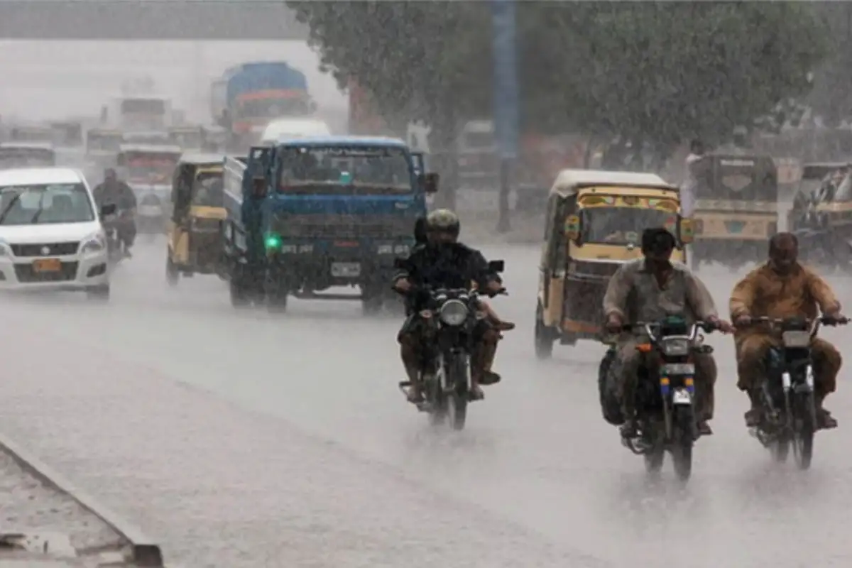 Karachi Weather Update: Heavy Rainfall Predicted, Next 2 Days Declared Critical