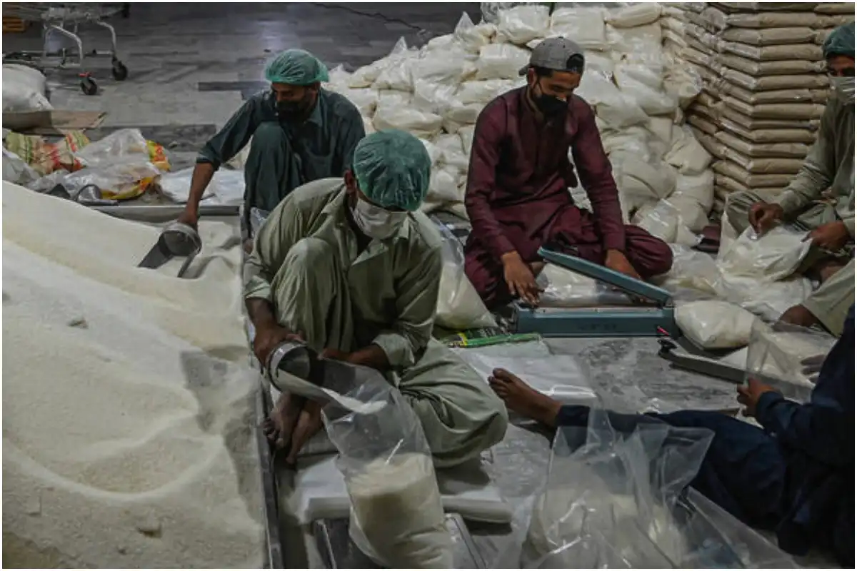 Government Cracks Down on Sugar Hoarding Across Pakistan