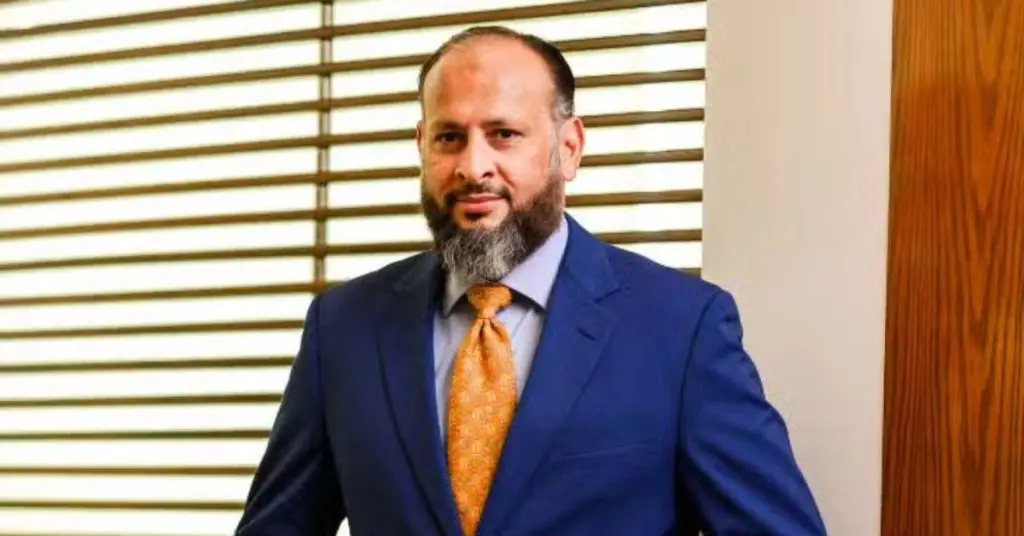 Sindh High Court Suspends Removal of KE CEO Moonis Alvi, Orders Penalty Deposit