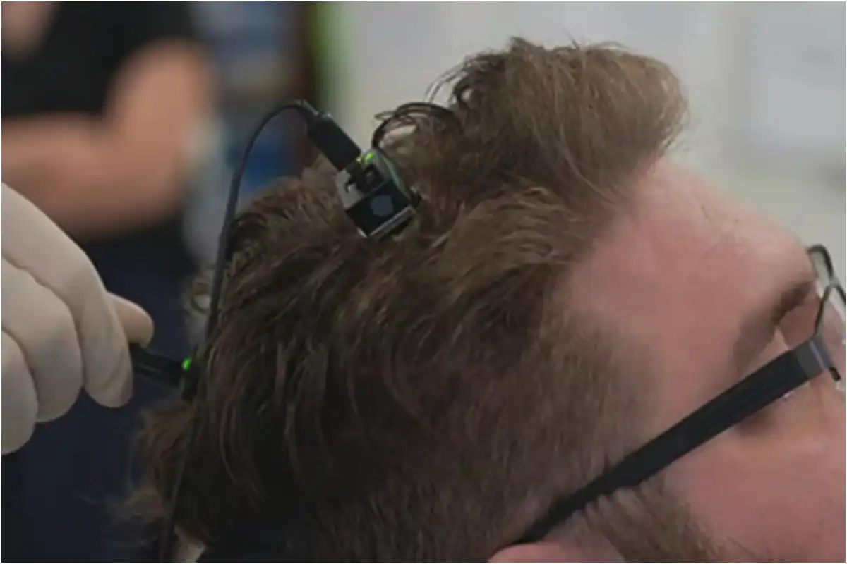 New Brain-Computer Interface Can Now Read Human Thoughts!