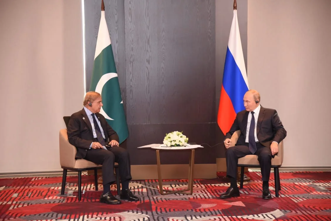 PM Shehbaz Meets Putin in Beijing, Vows to Boost Ties