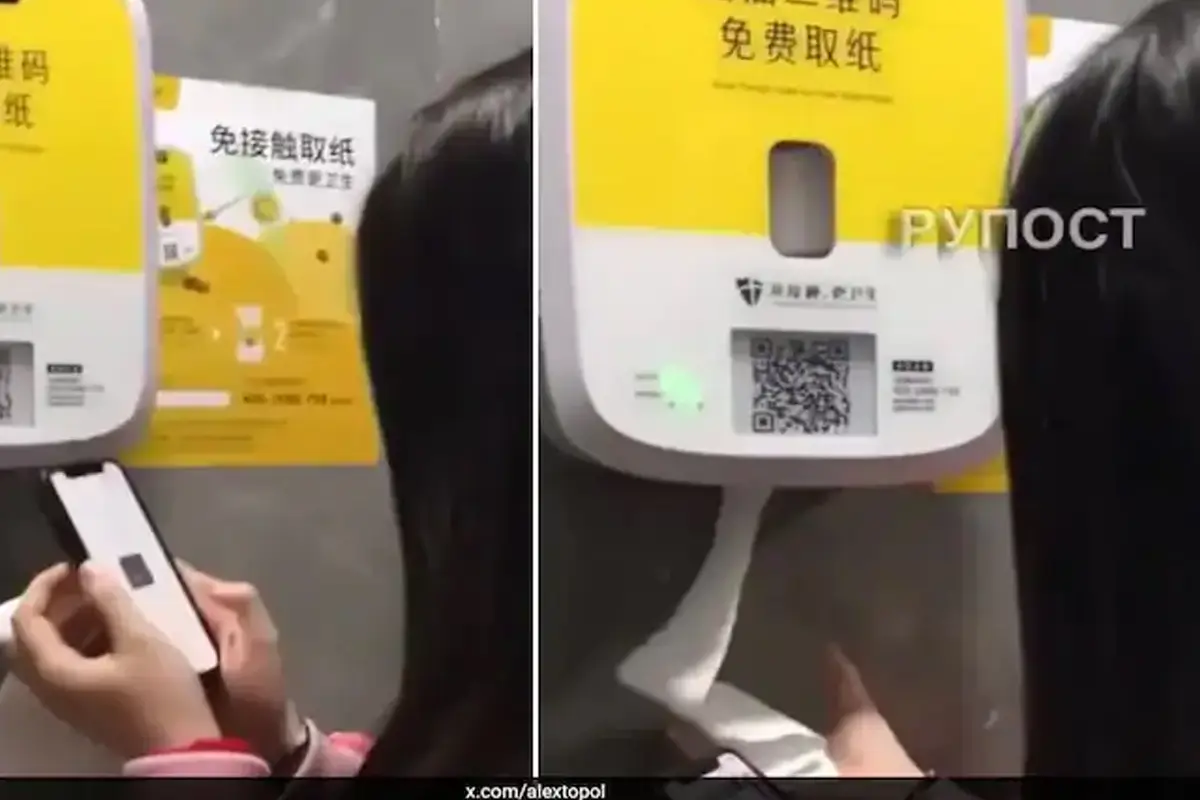 China’s Public Toilets Now Require Watching Ads to Get Toilet Paper, Draws Backlash
