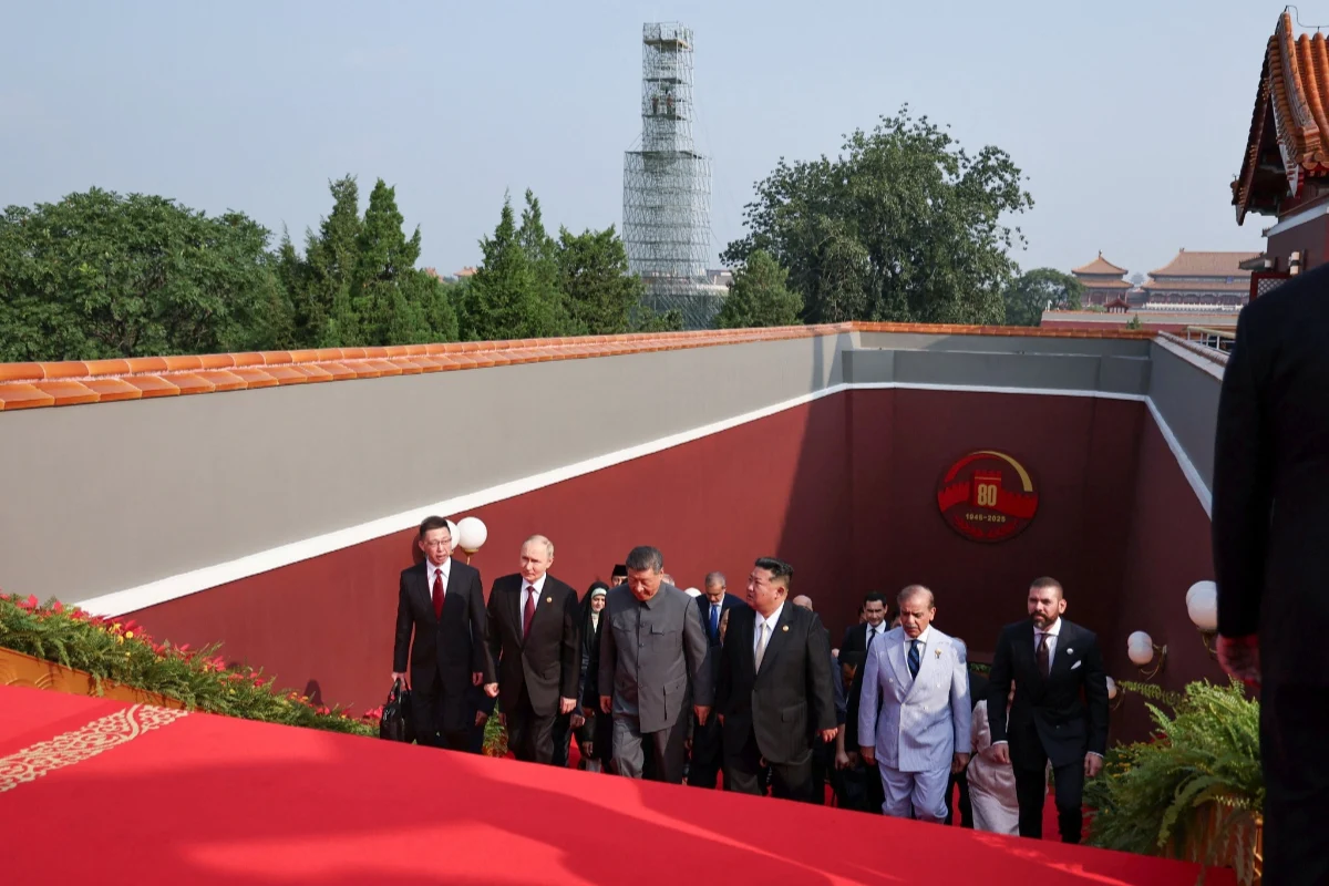 Xi, Putin, Kim Join Beijing Parade in Show of Anti-West Unity
