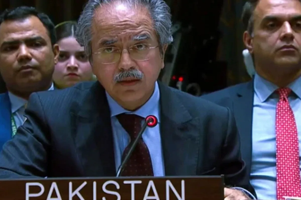 Pakistan Backs Trump’s New Peace Plan for Gaza