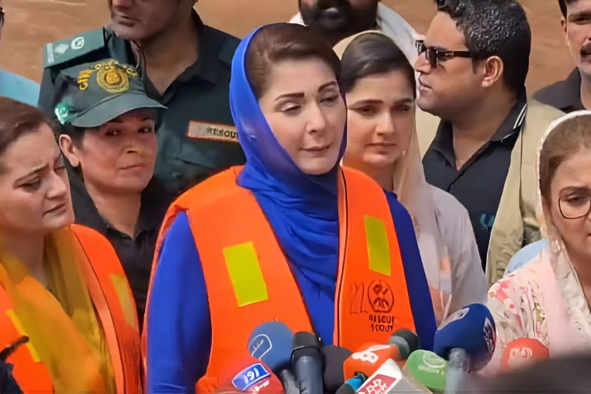 Maryam Nawaz Visits Flood-Hit Areas, Rescues Stranded Families