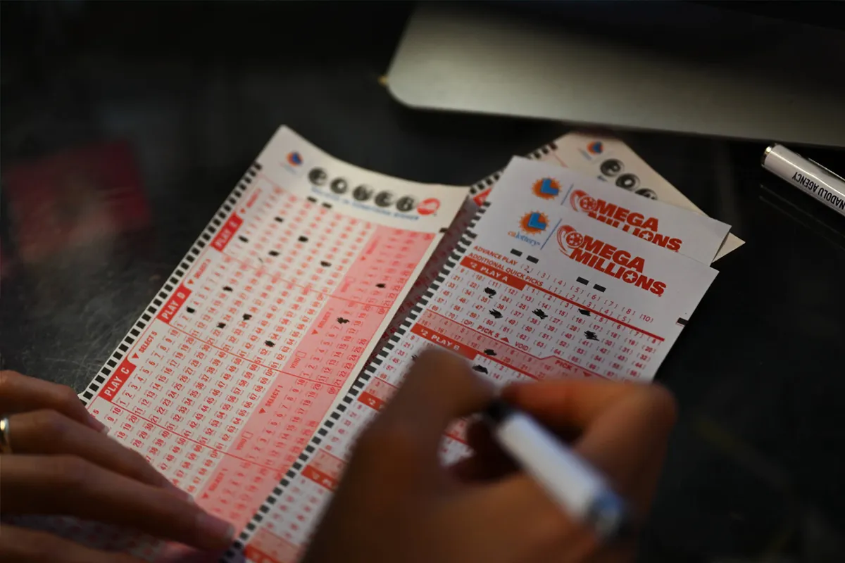 Who is Carrie Edwards? Virginia Grandmother Wins Powerball lottery and Donates $150,000 Prize to Charity