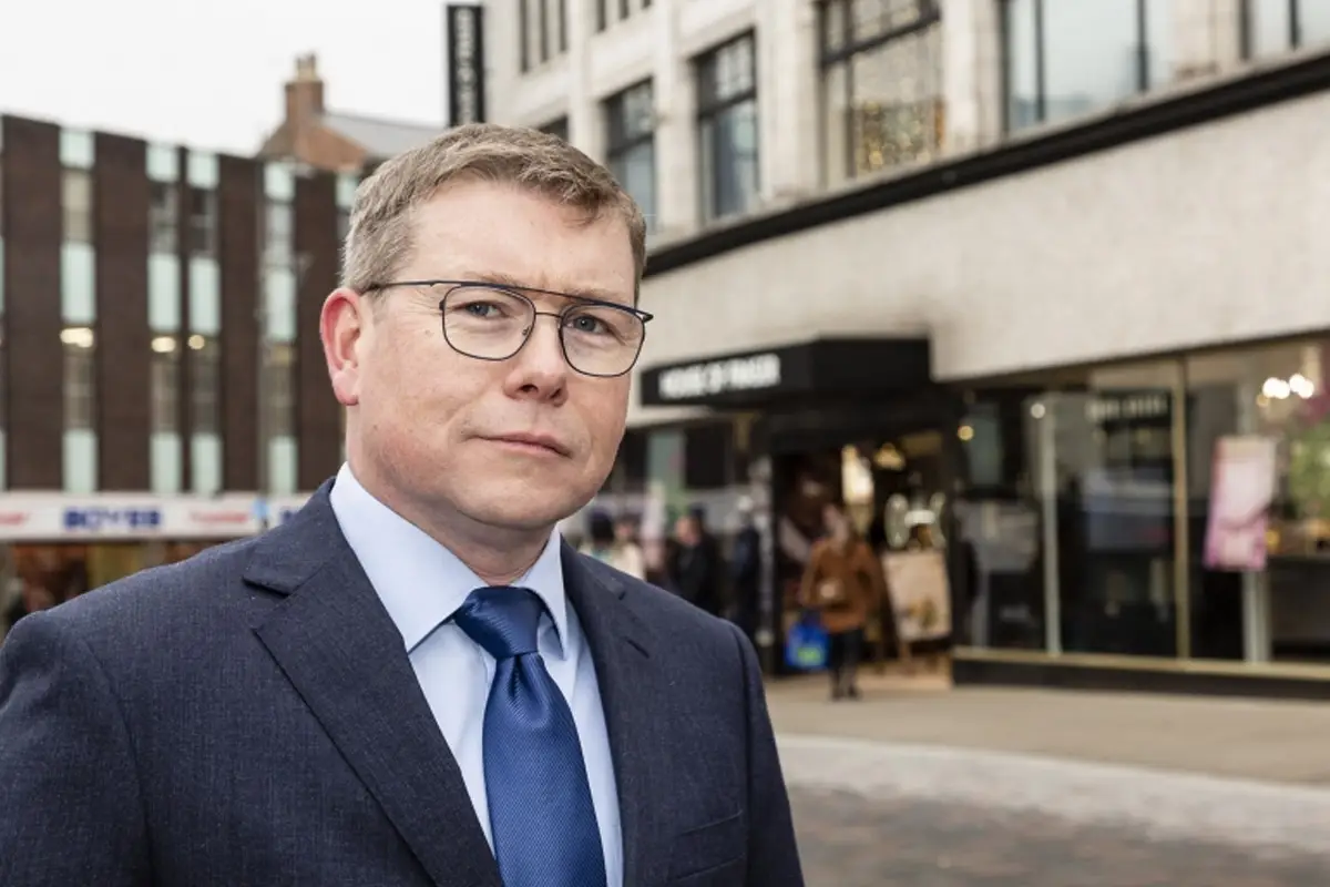 Who is Peter Gibson? Wife, Family, Biography, Net Worth & Wikipedia