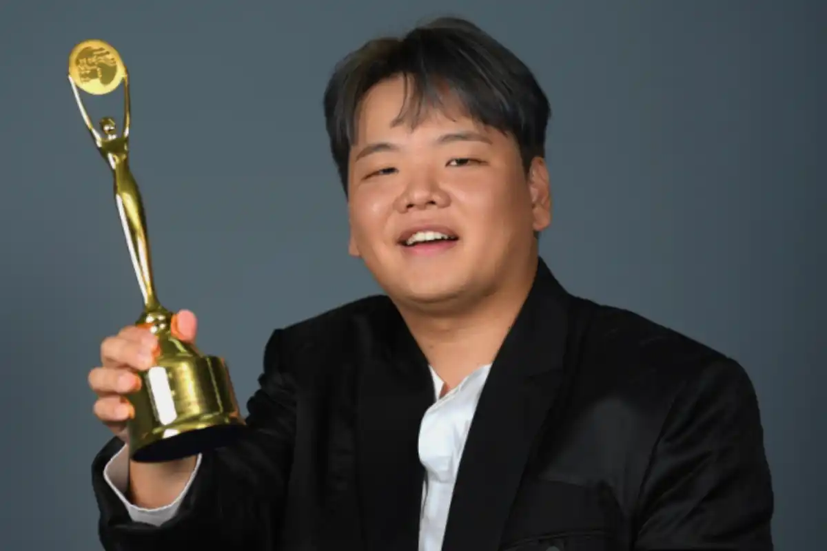 Who is Kwak Tube? Travel YouTuber Invites Global Friends to His Wedding