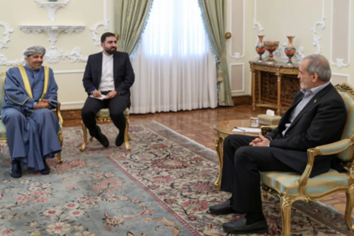 Iranian President Calls for Muslim Unity to Protect Shared Interests