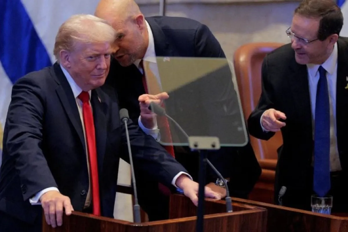 Trump Delivers Speech to Israeli Parliament Amid Protests