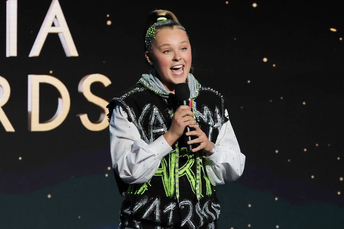 Why Was JoJo Siwa’s Fan Kicked Out of Glasgow Concert? Controversy Explained as Attendee Responds