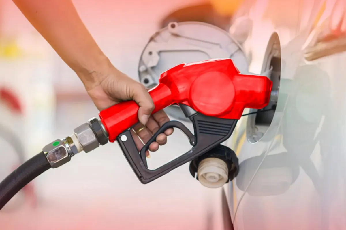 Fuel Price Cut Expected in Pakistan This Week