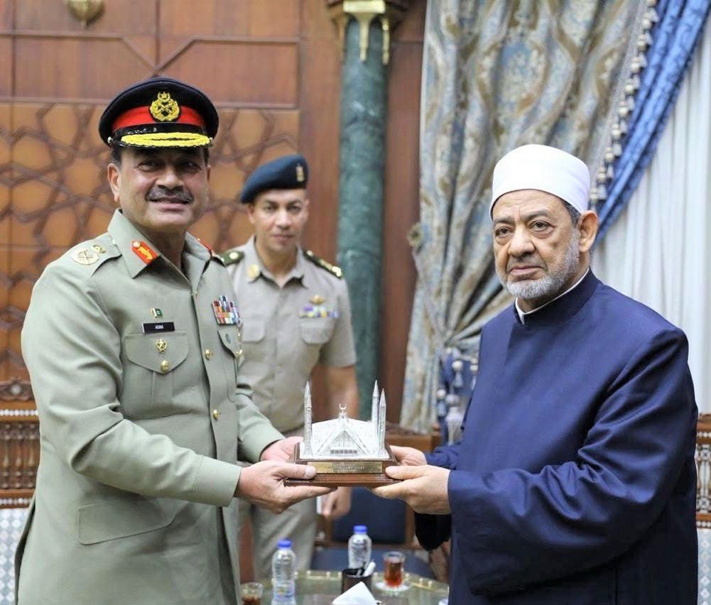 Field Marshal Asim Munir strengthens ties with Egypt in High-Level Defense Talks