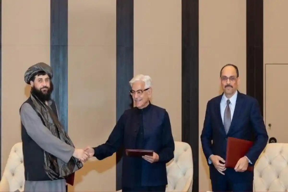 Pakistan Agrees to Resume Peace Talks With Afghanistan in Istanbul