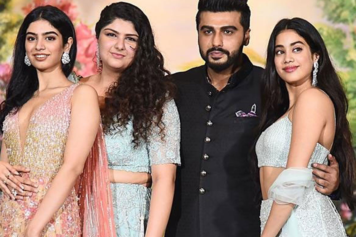 Who is Anshula Kapoor? Biography, Age, Height, Cousins, Boyfriend, Family & Net Worth