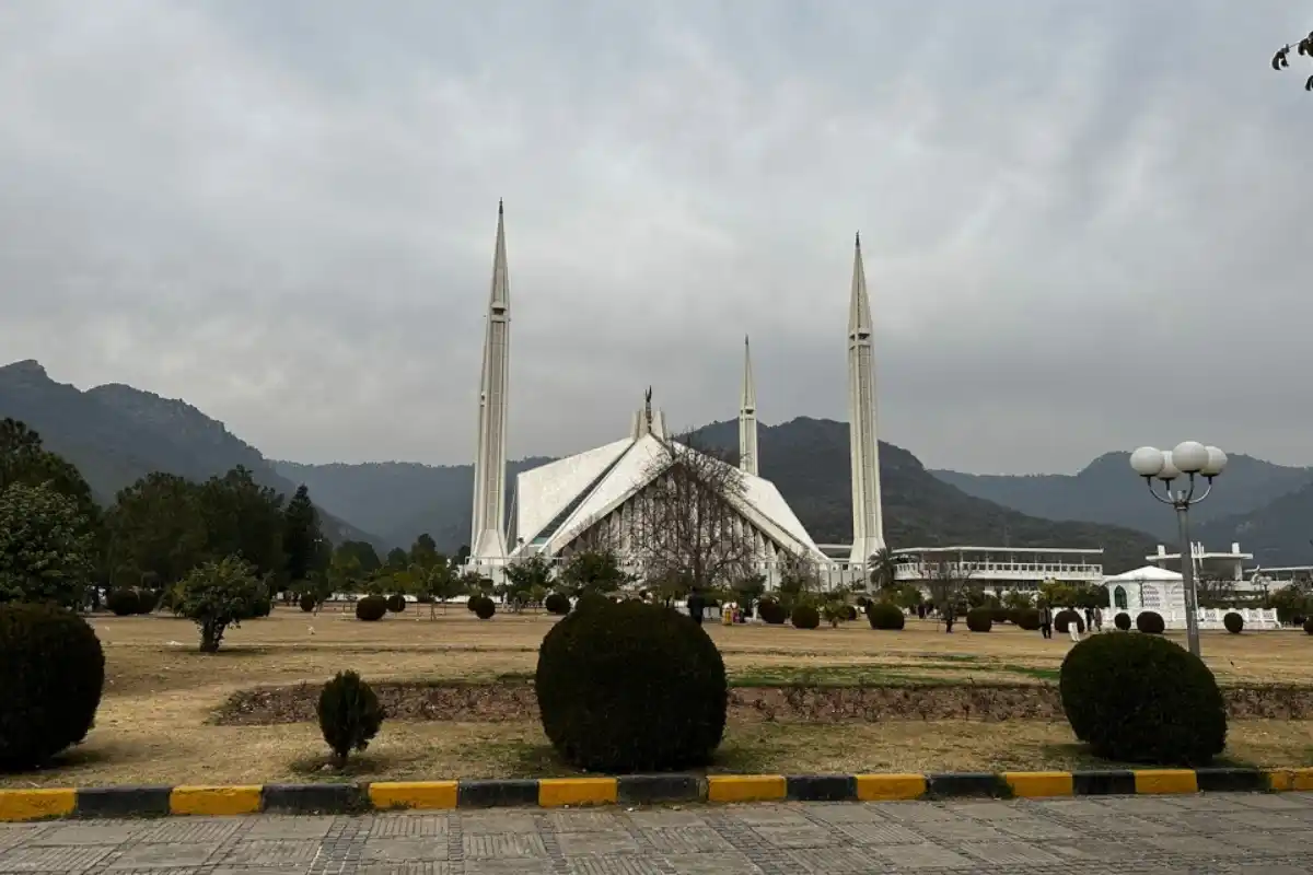Court Notices Issued Over Petition Against Indecent Clothing and Video Recording in Faisal Mosque