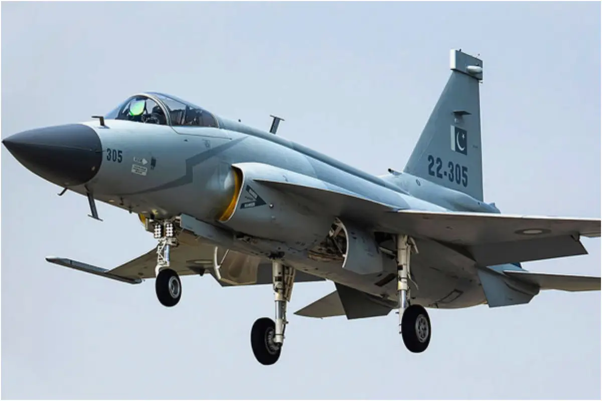 PAF JF-17 Block III Jets Land in Azerbaijan for bilateral air combat exercise