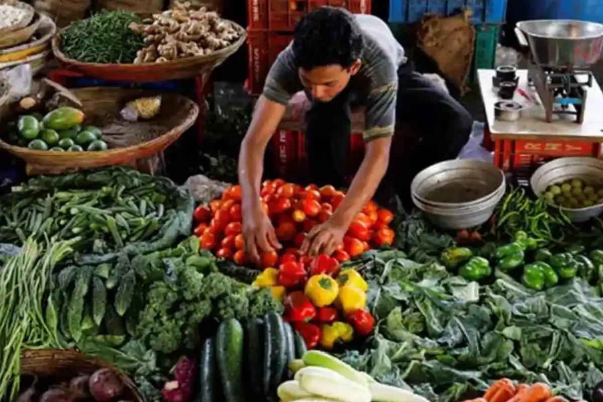 Tomato Prices Soar to Rs700 Per Kg, Other Vegetables Price Also Surge Across Cities