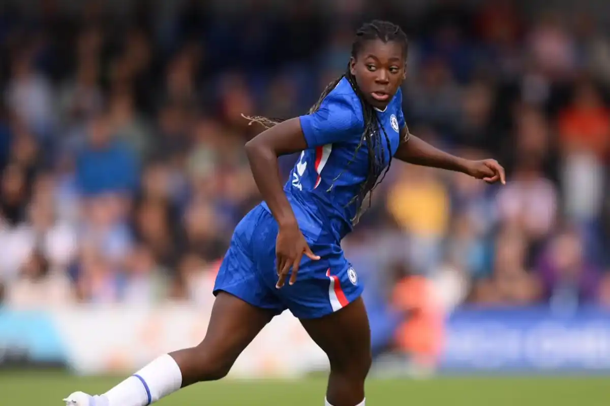 Who Is Chloe Sarwie? Teenage Star Debuts for Chelsea in Europe Against FC Twente