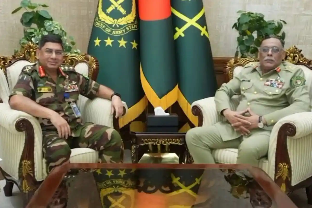 CJCSC General Sahir Shamshad Mirza Meets Bangladesh Army Chief to Strengthen Defence Ties