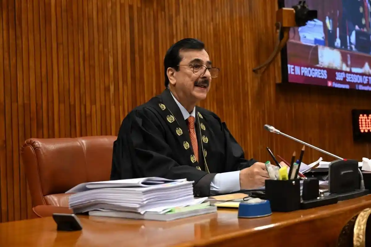 Senate Approves 27th Constitutional Amendment Bill Amid Protests