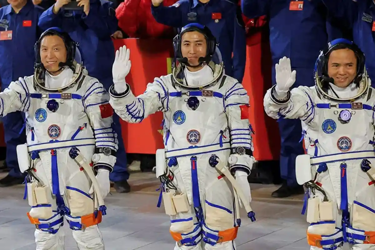 China Sends Youngest Astronaut and Lab Mice to Tiangong Space Station