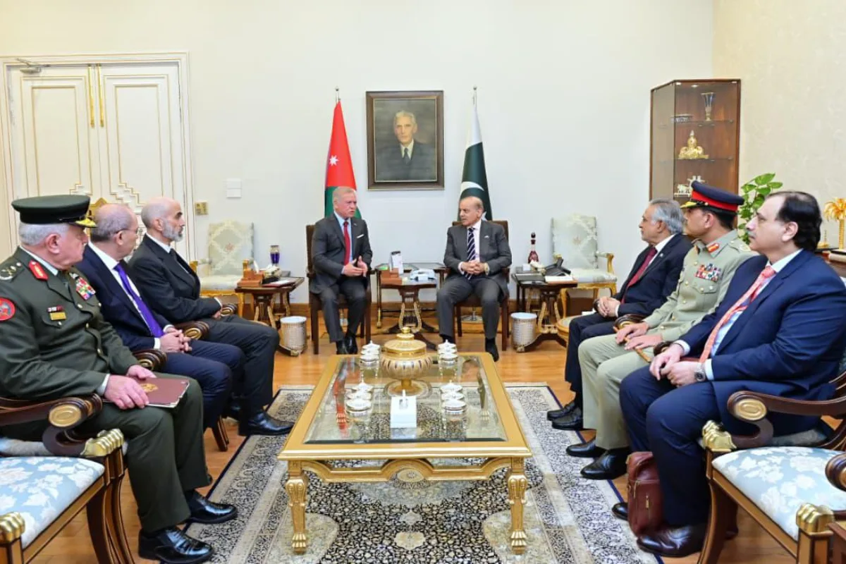 PM Shehbaz, King Abdullah Hold Key Meeting; MoUs Signed in Multiple Sectors