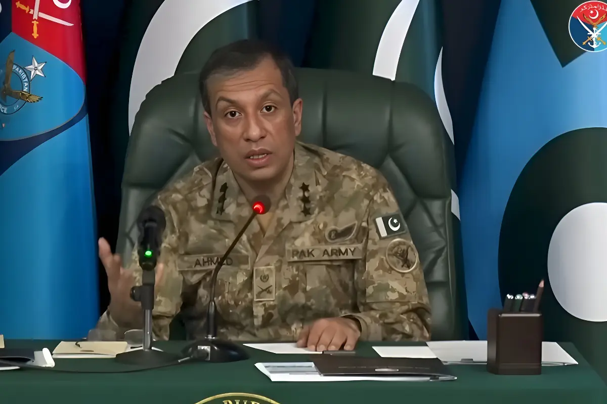 4,910 Operations Against Terrorism Since November 4, 206 Terrorists Killed: DG ISPR
