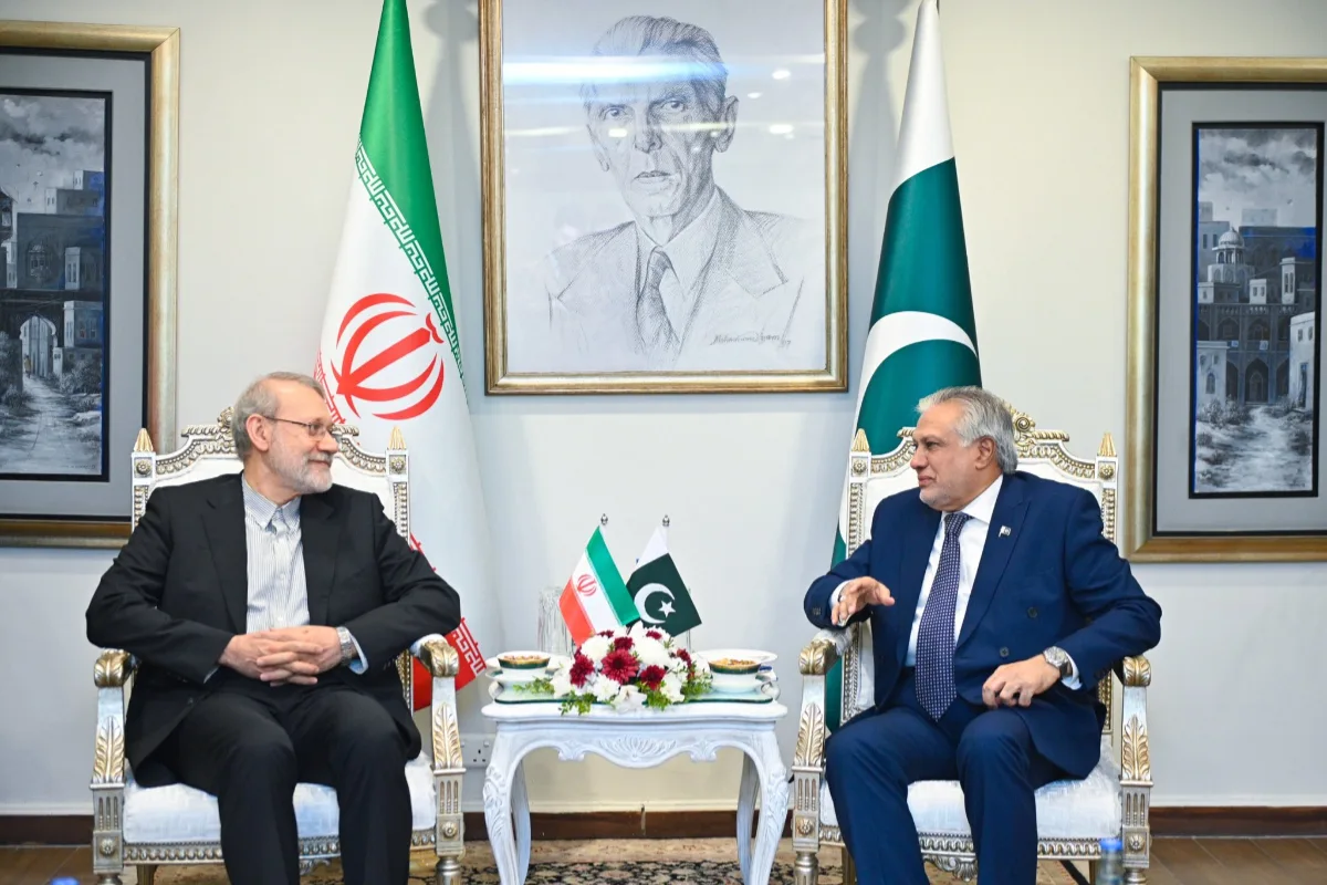 Larijani, Ishaq Dar Agree to Boost Iran–Pakistan Strategic Cooperation